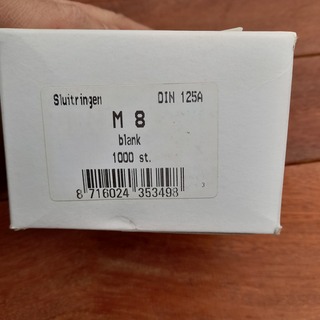 Ca. 4000x Sluitringen, M8