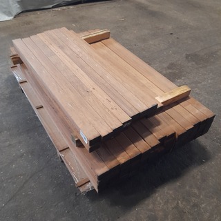 Ca. 67x Hardhouten regel, 4,5 x 7 x 125 cm en 4,5 x 7 x 155 cm