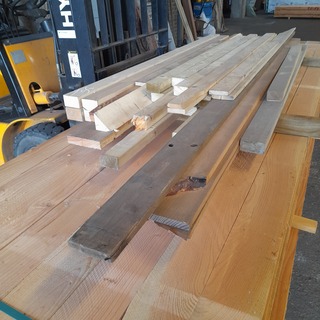 Ca. 30x Vuren diverse balken en latten, Lengte 140-300 cm