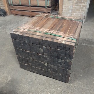 Ca. 252x Hardhouten paal, 5 x 5 x 100 cm