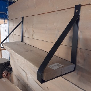 Wandplank met stalen dragers, Afmeting plank ca. 20×70 cm