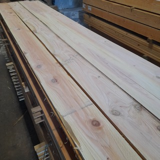 Ca. 11x Douglas plank, 2 x 19,5 x 400 cm