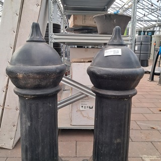 2x IJzeren decoratiepaal