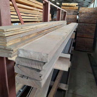 4x Eiken en hardhouten balken divers, Lengte 360-560 cm