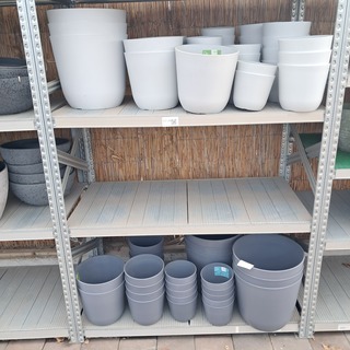 Partij kunststof bloempotten TS Collection