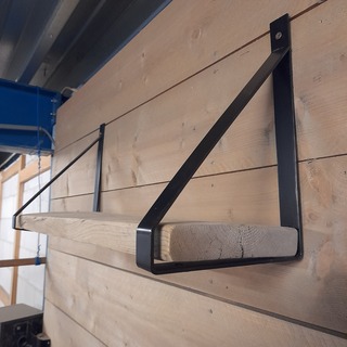 Wandplank met stalen dragers, Afmeting plank ca. 20×70 cm