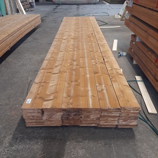 Ca. 72x Vuren thermowood mes en groefdeel, 2,0 x 19,3 x 510 cm