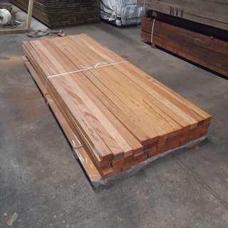 Ca. 52x Hardhouten regel, 4,5 x 7 x 245 cm