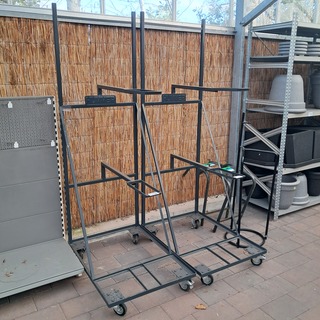 2x Verrijdbaar displayrek, Hummer