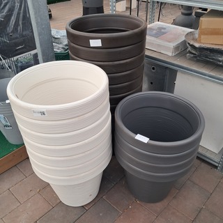 Ca. 20x Kunststof bloempot, Endersen