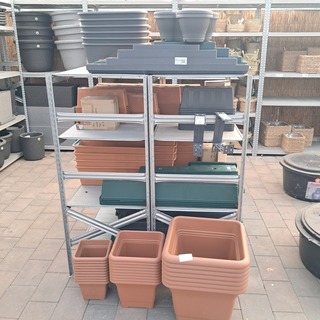 Partij bloembakken o.a. Elho