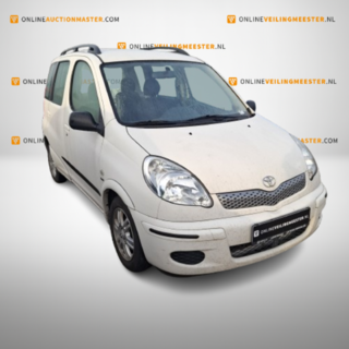 Personenauto Toyota, Yaris Verso, 1.3 VVT-i Terra, WIT, 2004