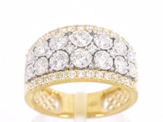 Gouden pavering met diamanten