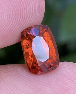 Natuurlijk Granaat | 3.88ct, Volcanic Fire Orange