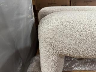 Bankje Home bound by KY, Jill, zand