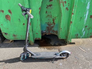 Elektrische step, Xiaomi, MI Pro Mercedes -AMG Petronas F1