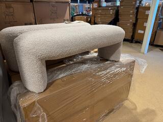 Bankje Home bound by KY, Jill, zand