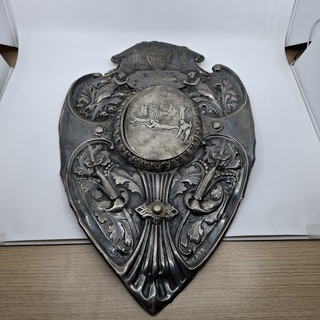 Schuttersschild met 10x gewonnen embleem