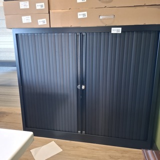 Jaloezie kast mat zwart