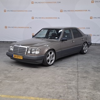 Personenauto, Mercedes-Benz, 200-500 (W124), 260 E, bruin, 1986