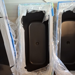 Ligbad Xenz, Aruba, ebony