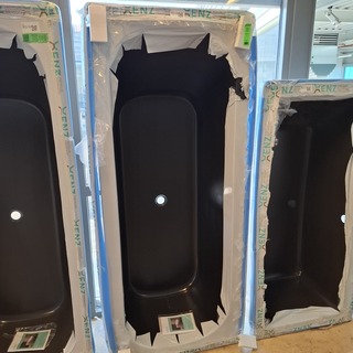 Ligbad Xenz, Aruba, ebony