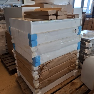 ca. 8x  Spiegelkast glans wit