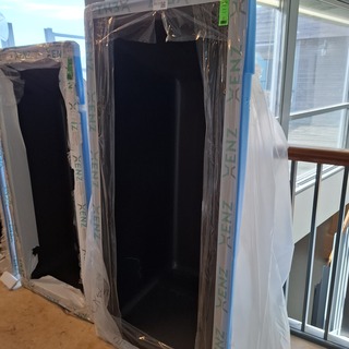 Ligbad Xenz, Society, ebony