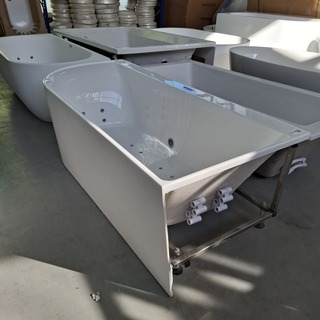 Whirlpool back to the wall, glans wit