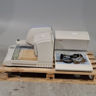 2x Laboratoriumapparaat, O.a Thermo, o.a Histostar