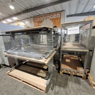 Ca. 10x Bureau en 6x tafel