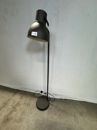 3x Vloerlamp Ikea, Hektar en Skurup, antraciet en zwart