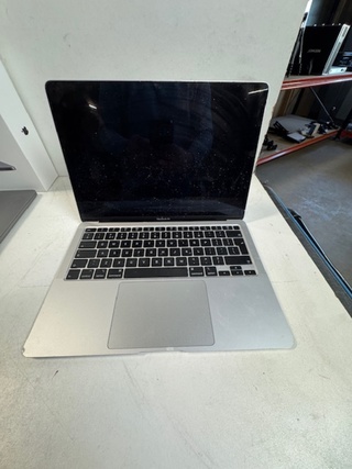 5x Laptop Apple en Microsoft, defect/niet werkend