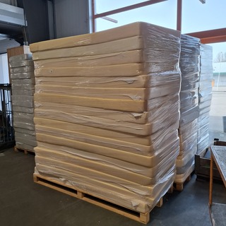 Partij matrassen (zonder hoes)