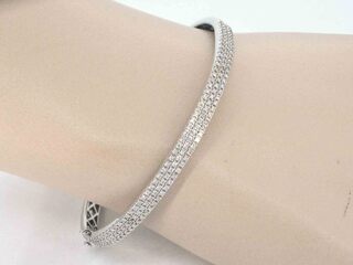 Witgouden vaste armband met briljant geslepen diamant