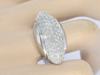 Designer ring van goud met diamanten