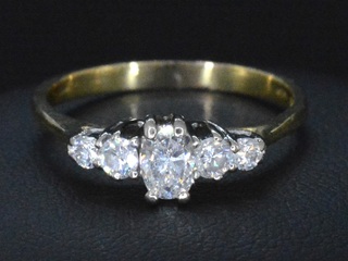 Gouden ring met diamanten