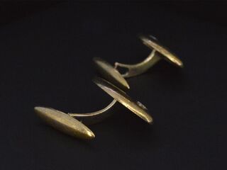 Gouden handgemaakte manchetknopen met diamanten