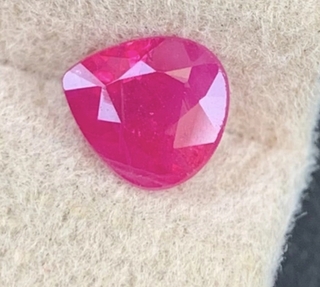 Natuurlijke Robijn – Burma (Myanmar) | 0.77ct, Rood