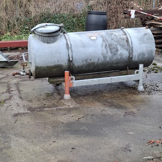 Watertank met transportbok