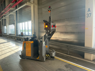 Elektro trekker Jungheinrich, EZS-350-A-FTF, geel, bouwjaar 2018, elek