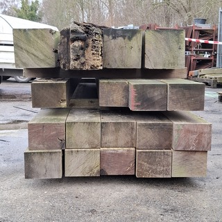 Ca. 18x Hardhouten balk o.a. Bilinga