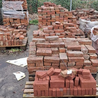 Partij diverse metselstenen op 6x pallet