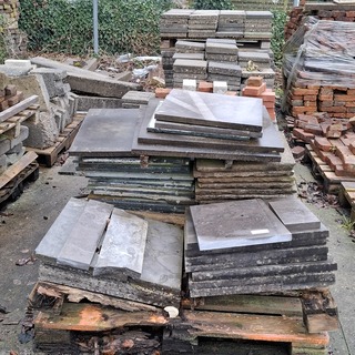 Partij diverse bestratingsstenen op 5x pallet