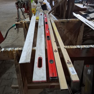 3x Waterpas met 2x afrijlat