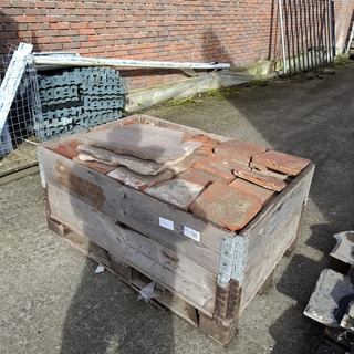 Diverse boerenplavuizen met diverse natuursteen schouw onderdelen