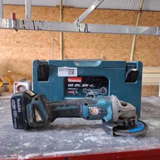 Accu haakse slijper Makita, DGA504, bouwjaar 2021