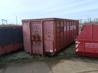 32 m³ Haakarm afzetcontainer met deksel, 2000