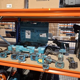 9x Accu gereedschap en 2x elektrische gereedschap , Makita En Hitachi