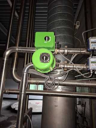 2x Flowmeter en 2x afsluiter, O.a. Burkert